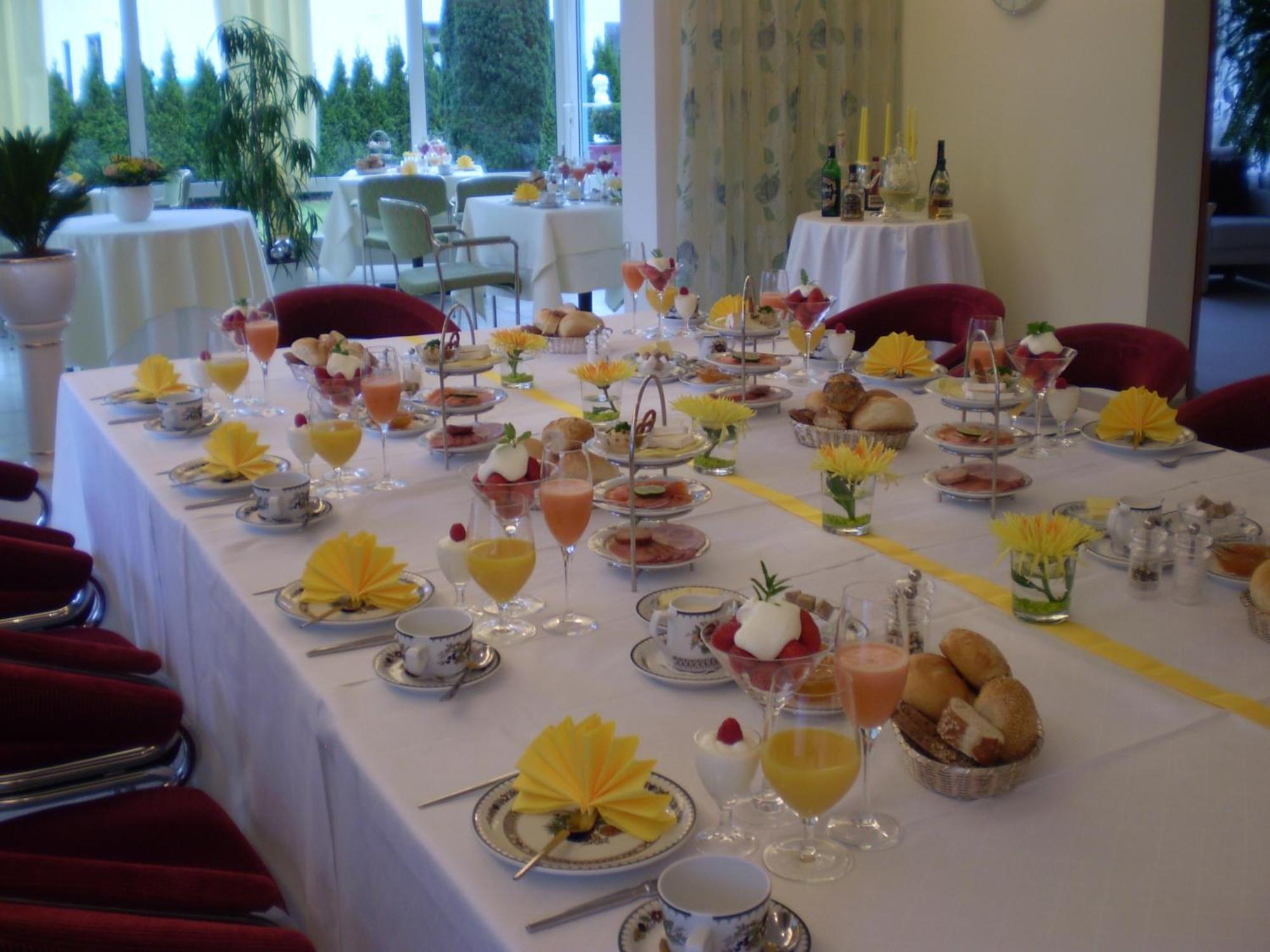 Hotel Christine Fussen Bagian luar foto