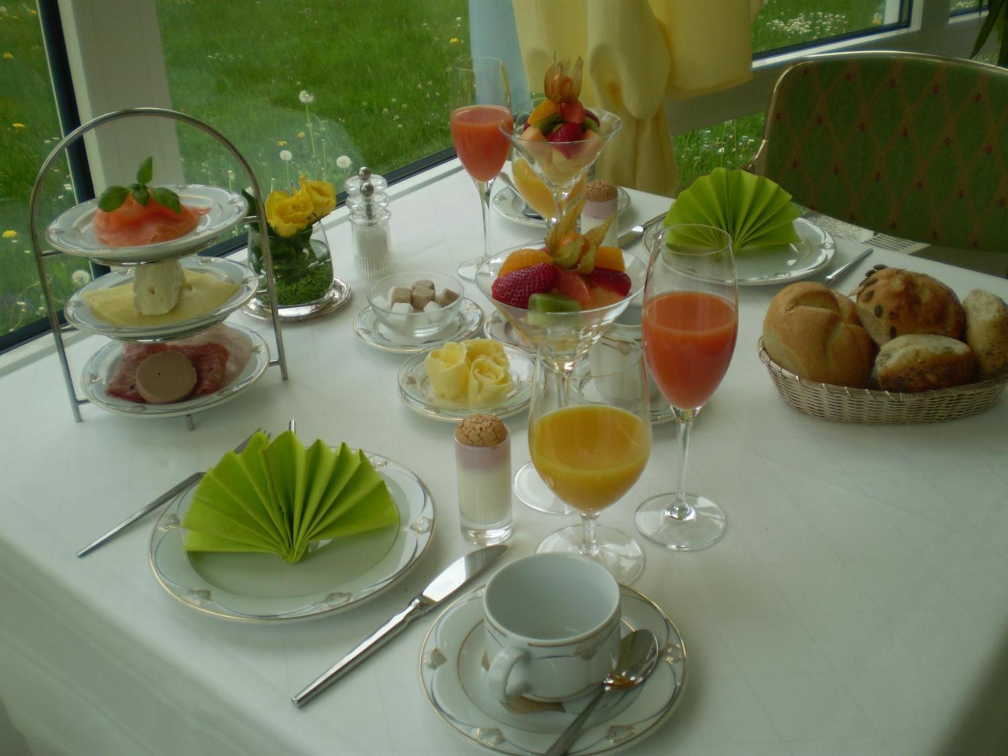 Hotel Christine Fussen Bagian luar foto