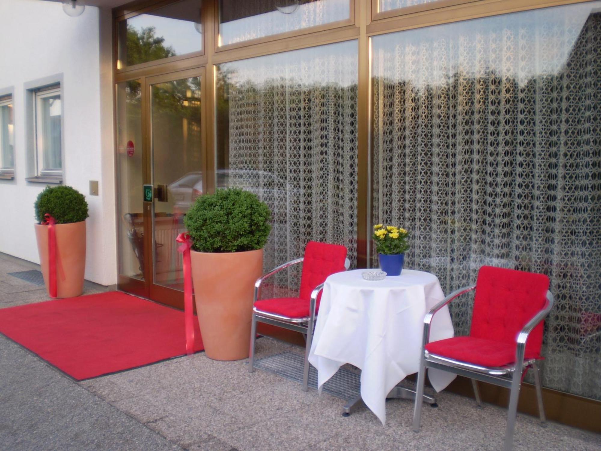 Hotel Christine Fussen Bagian luar foto