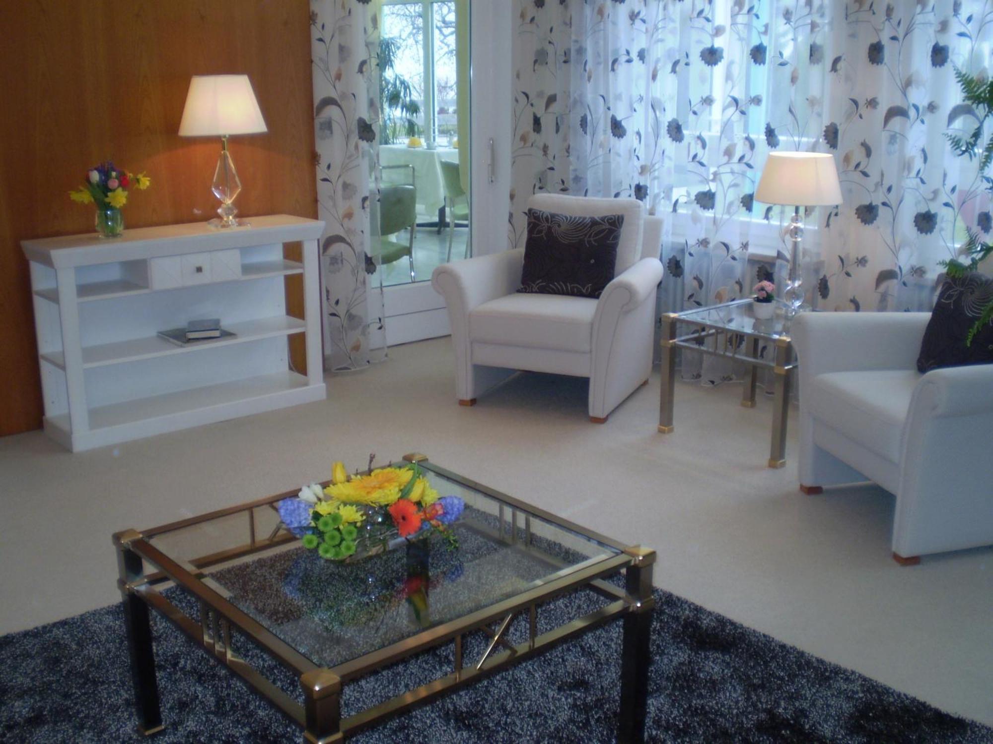 Hotel Christine Fussen Bagian luar foto
